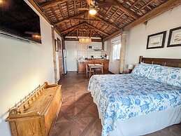 BAJA MIA SUITES AND TOURS