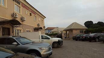 Arlington Hotels and Suites LTD