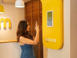 Bloom Hotel SG Highway