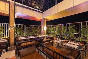 Hotel Money Plant