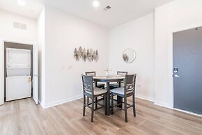 Cozy Apartment with WiFi 206