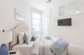 Cozy Apartment with WiFi 206