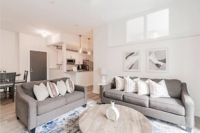 Cozy Apartment with WiFi 206