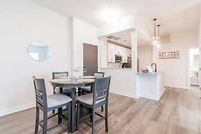 Cozy Apartment with WiFi 206