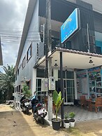 Boom Hostel Khao Sok