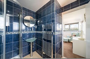 Twin Bridges - Quayside Penthouse