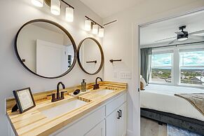 7 Mi to Dtwn Dripping Springs: Home w/ Views!