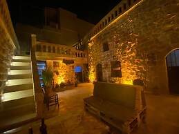 BEYT NAHRAYN KONAĞI