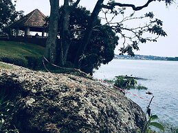 Nabinoonya Resort Beach