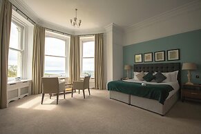 Trenython Manor Resort