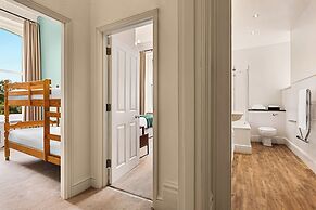 Trenython Manor Resort