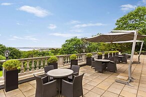 Trenython Manor Resort