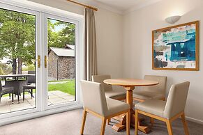 Trenython Manor Resort