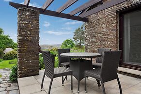 Trenython Manor Resort