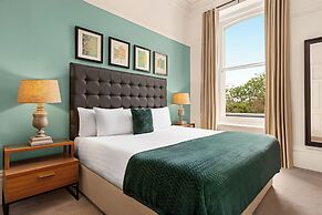 Trenython Manor Resort