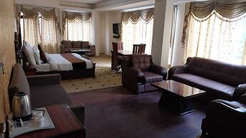 Hotel Royal Grand - Manali