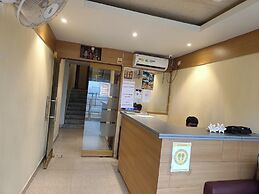 Goroomgo Sea View Residency Puri