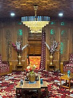 The Mughal Palace Eco Luxury Houseboat