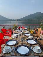 The Mughal Palace Eco Luxury Houseboat