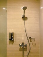 Uptown Park Suites Tower 1