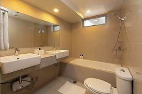 Uptown Park Suites Tower 1