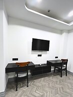 BedChambers Serviced Apartment, Golf Course, Gurgaon