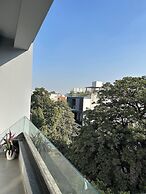 BedChambers Serviced Apartment, Golf Course, Gurgaon