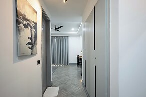 BedChambers Serviced Apartment, Golf Course, Gurgaon