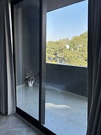 BedChambers Serviced Apartment, Golf Course, Gurgaon