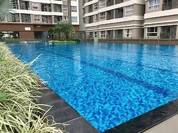 Golden Mansion - Transit Apt Free POOL & GYM