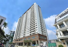 Golden Mansion - Transit Apt Free POOL & GYM