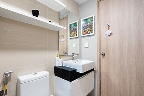 Golden Mansion - Transit Apt Free POOL & GYM