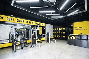 Golden Mansion - Transit Apt Free POOL & GYM