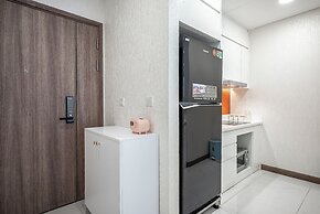 Golden Mansion - Transit Apt Free POOL & GYM