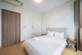 Golden Mansion - Transit Apt Free POOL & GYM