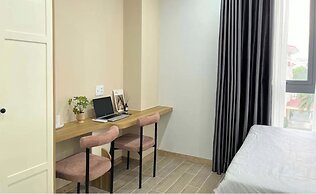 Golden Mansion - Transit Apt Free POOL & GYM