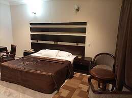 Rockview Hotel Royale