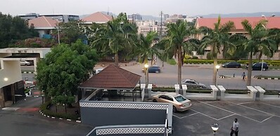 Rockview Hotel Royale