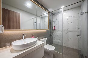 Genius Saigon - Luxury Apt walk to SECC