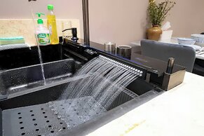 Genius Saigon - Luxury Apt walk to SECC