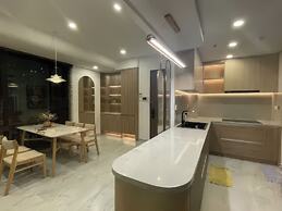 Genius Saigon - Luxury Apt walk to SECC