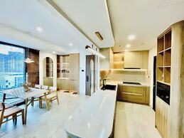 Genius Saigon - Luxury Apt walk to SECC