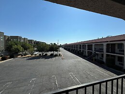 Casa Blanca Hotel & Suites Azusa