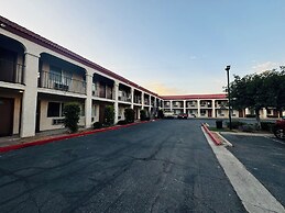 Casa Blanca Hotel & Suites Azusa