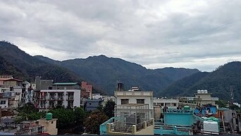 Goroomgo Parth Inn Rishikesh