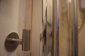 Modern Urban Escape Near Nec, Airport, Hs2