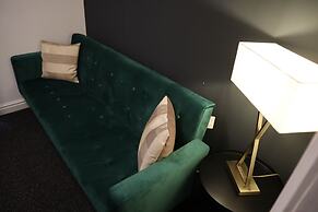 Modern Urban Escape Near Nec, Airport, Hs2