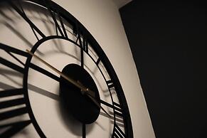 Modern Urban Escape Near Nec, Airport, Hs2