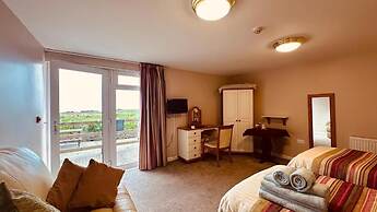 OYO Ocean Haze Hotel