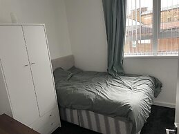 3 Bedroom House in Bradford